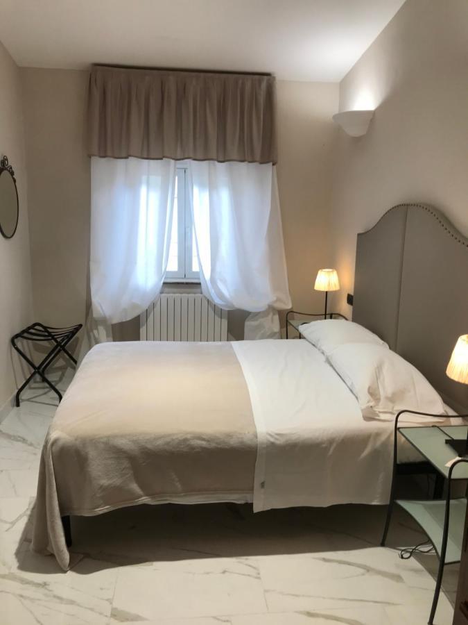 Hotel Paola Altopascio Bagian luar foto