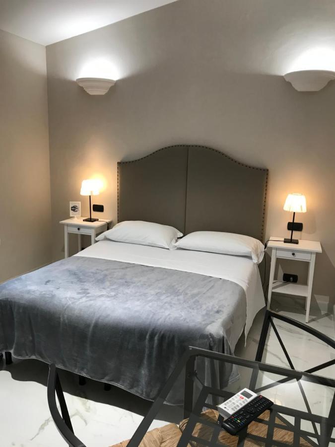 Hotel Paola Altopascio Bagian luar foto