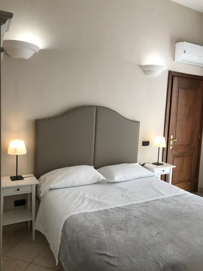 Hotel Paola Altopascio Bagian luar foto
