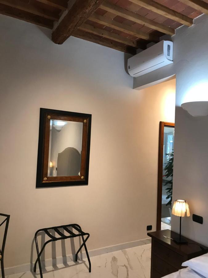 Hotel Paola Altopascio Bagian luar foto