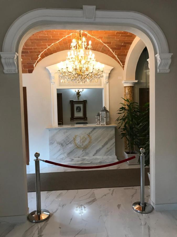 Hotel Paola Altopascio Bagian luar foto