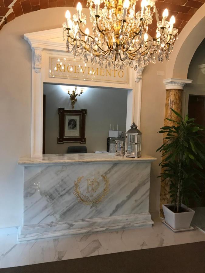Hotel Paola Altopascio Bagian luar foto