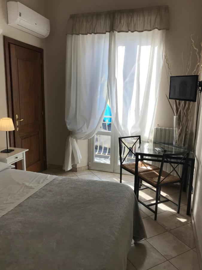 Hotel Paola Altopascio Bagian luar foto